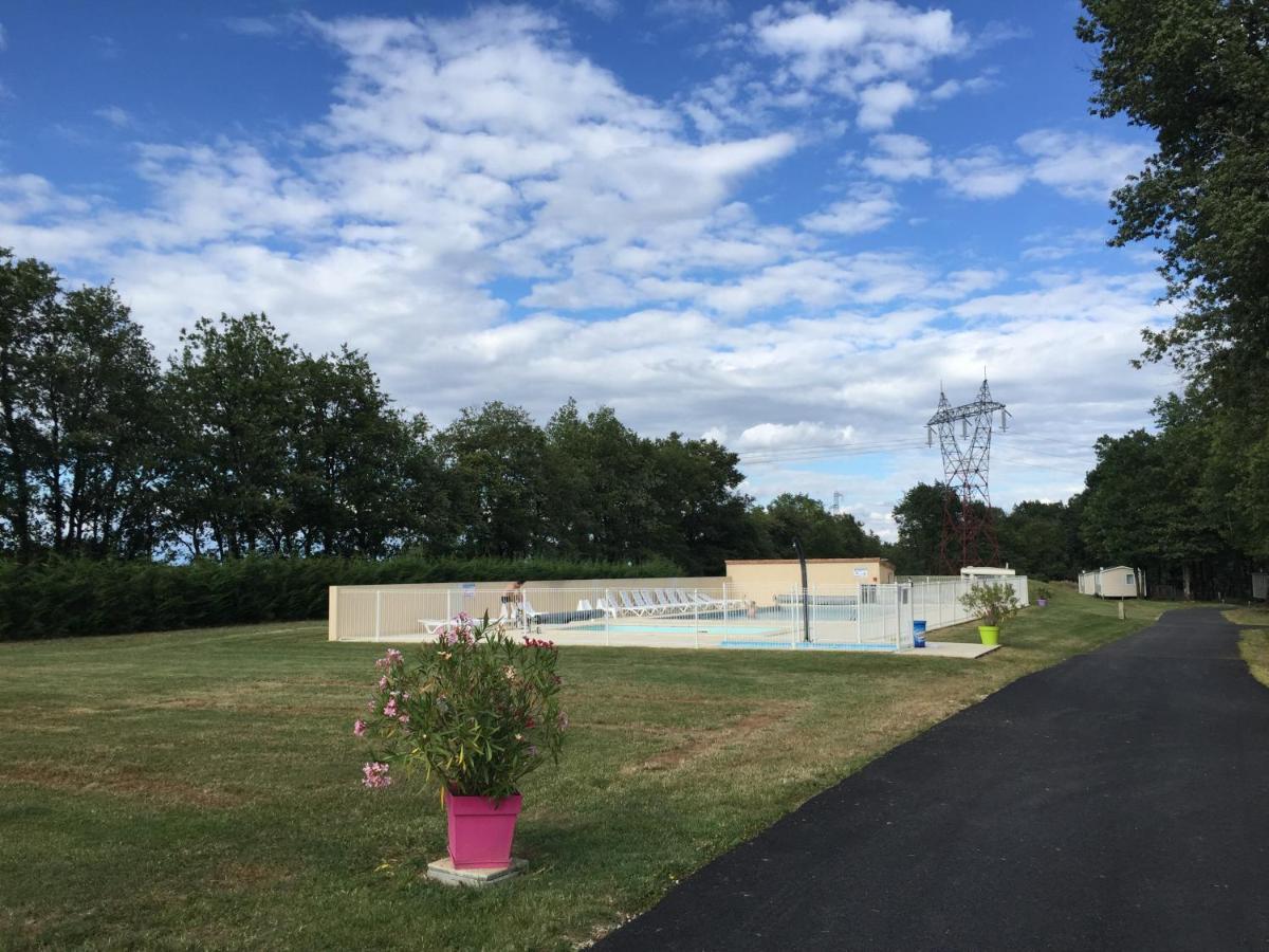 Camping Les Petites Minaudieres Coussay-les-Bois Eksteriør bilde